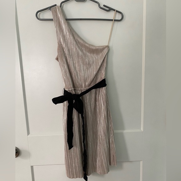 EXPRESS One Shoulder Champagne Mini Dress - Picture 1 of 3